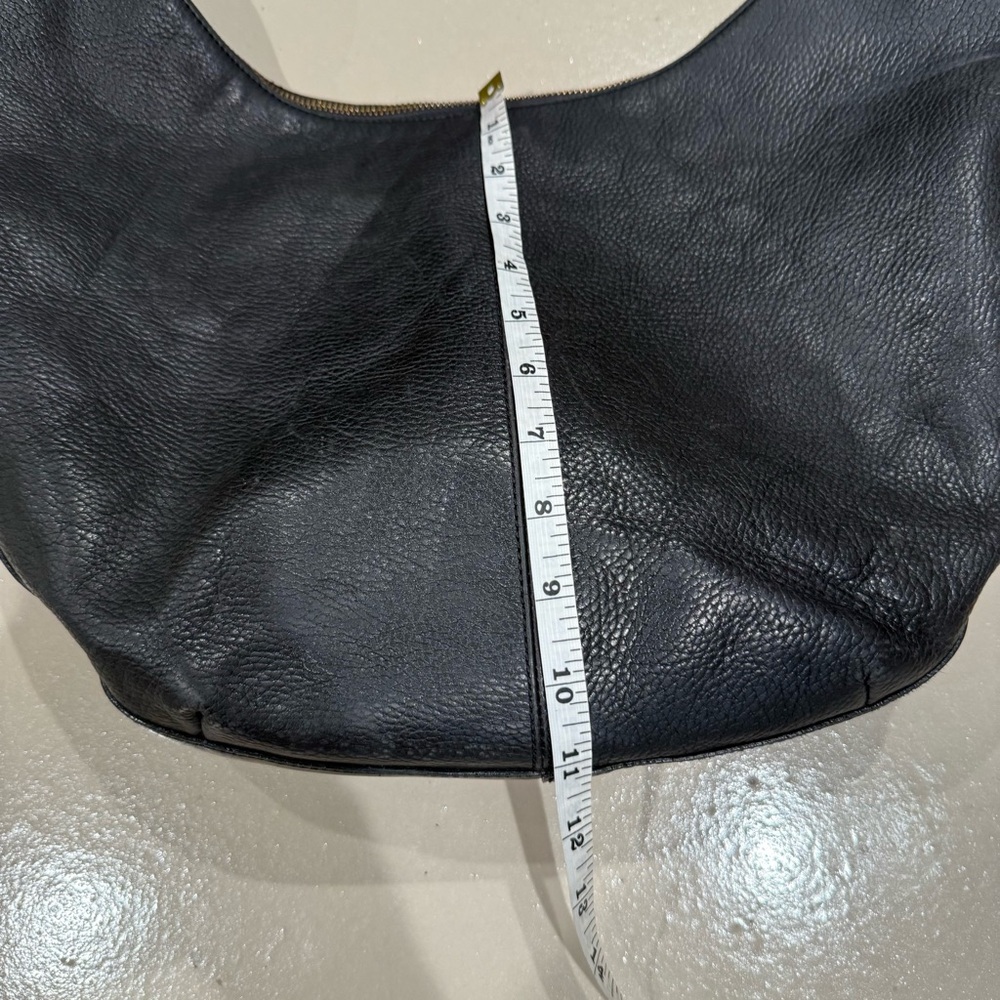 SOLD Vintage Banana Republic Black Leather Hobo Bag shoulder purse grunge everyd - Picture 11 of 16